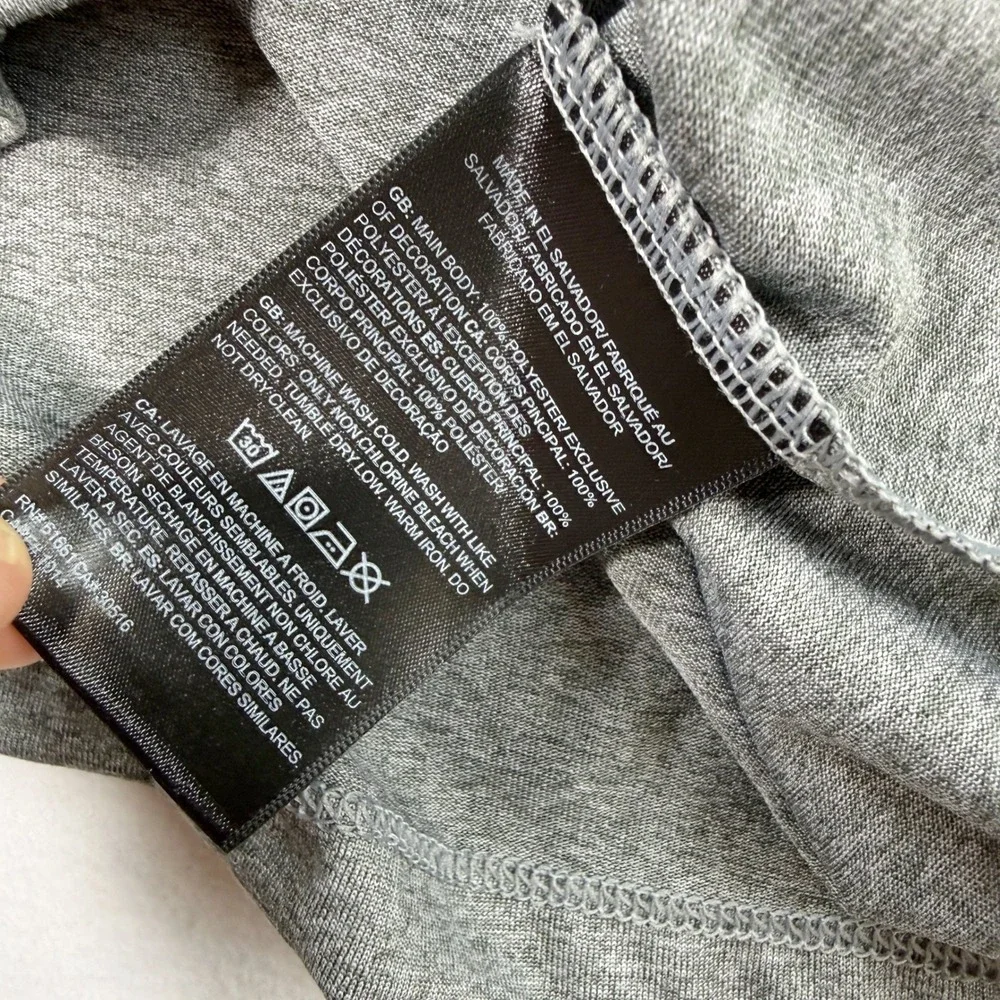 The North Face Women Breeze Flashdry Shirt Size XL Grey Heather Short Sleeve NEW - Picture 3 of 9
